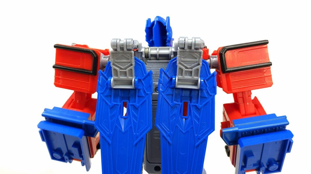 Image Of Beast Mode Optimus Prime From Transformers Rise Of The Beasts  (30 of 37)